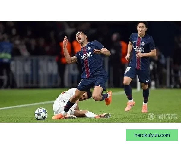 阿什拉夫入选非洲杯最佳阵容，表现稳健引发广泛关注