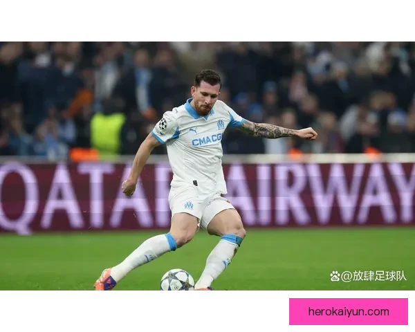 霍伊别尔在本赛季中表现稳定，为球队贡献卓越中场统治力和关键传球能力